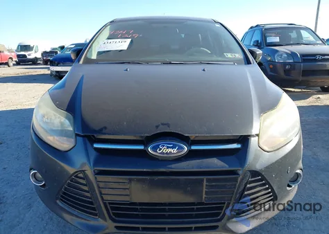 2013 Ford Focus Titanium из США, поврежденный, VIN 1FADP3N2XDL141869